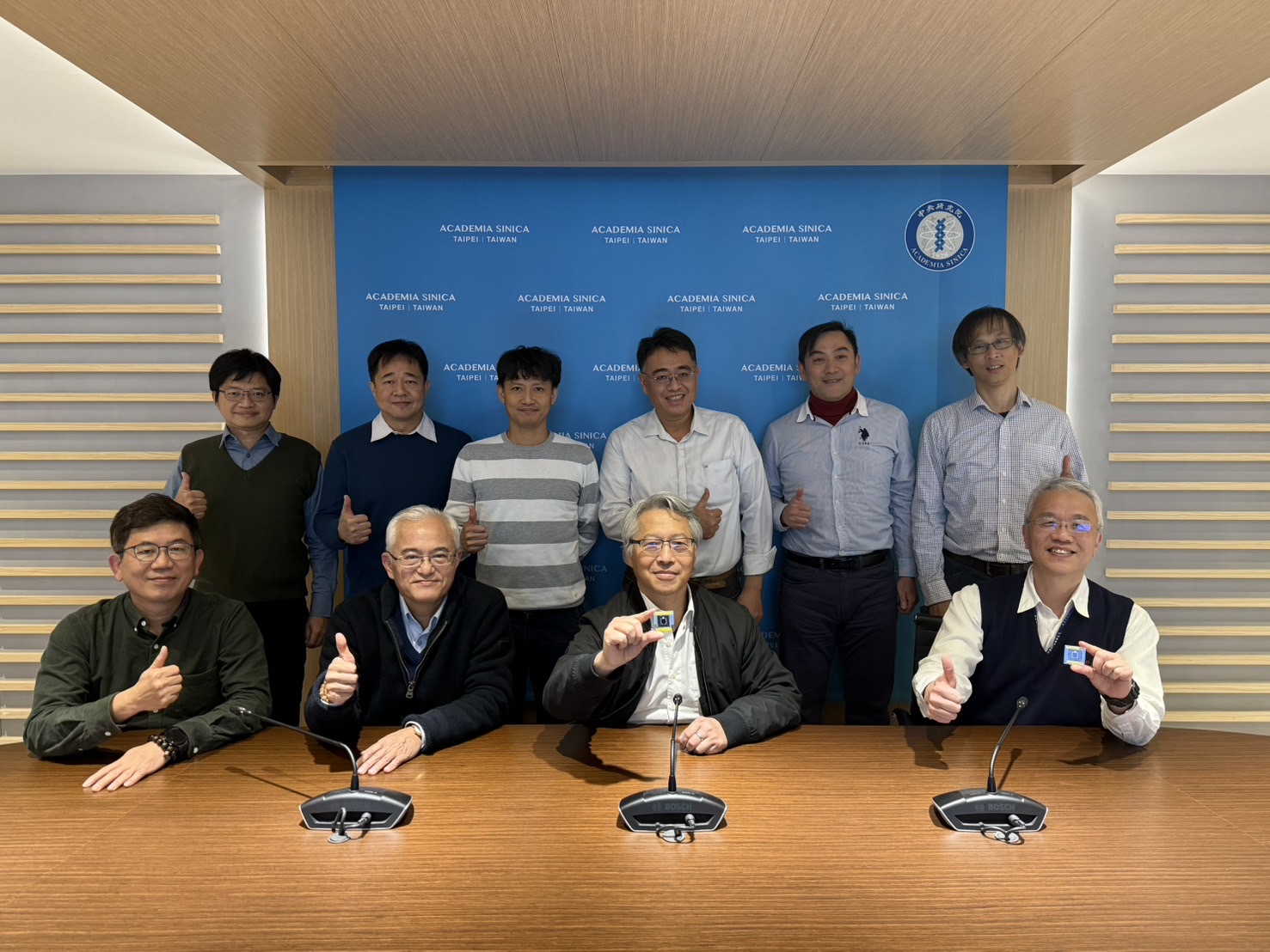 中研院宣布突破高效太陽能關鍵技術,電池效率突破31%!